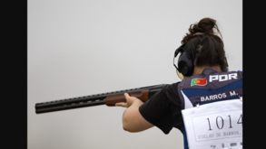 Inês Barros inicia defesa do título europeu de tiro com armas de caça em 7.º lugar
