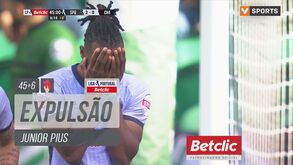Sporting-Chaves: o lance do vermelho direto a Júnior Pius por dar uma cotovelada em Hjulmand