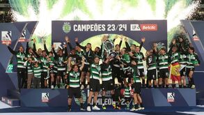 O levantar da taça e o desfile dos campeões em Alvalade: as imagens que não pode perder da festa do Sporting