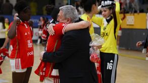 Benfica estranha não ter recebido troféu de campeão feminino de andebol