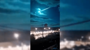 Clarão ilumina o céu em Samora Correia enquanto Xutos e Pontapés cantavam... 'Mundo ao contrário'