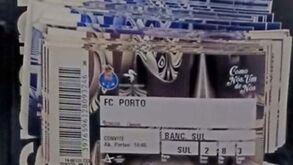 Super Dragões vendem bilhetes do FC Porto para a Taça: «Devem pedir o dinheiro todo junto»