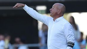 José Mota fica mais uma época ao leme do Farense