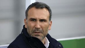 Sérgio Vieira deixa Estrela da Amadora e Filipe Martins é o sucessor