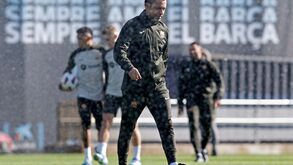 Xavi despede-se do Barcelona: «Não é fácil deixar o clube da minha vida»