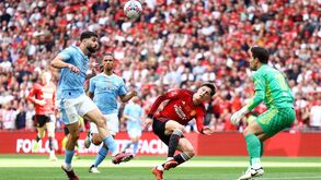 Garnacho marcou para o Man. United assistido por... Gvardiol: o erro tremendo que abriu o marcador da Taça