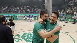 Ricardo Costa presta homenagem a Alfredo Quintana com o título do Sporting