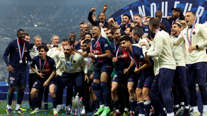 As imagens das celebrações do PSG após a conquista da Taça de França