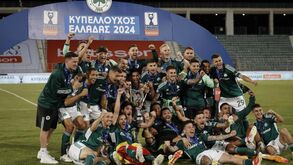 Ioannidis despede-se do Panathinaikos com o caneco