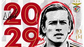 Benfica oficializa Álvaro Carreras: espanhol seguro até 2029