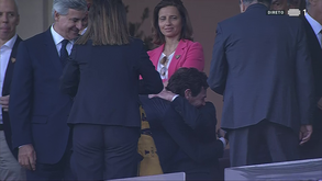 O abraço entre Villas-Boas e Pinto da Costa após o FC Porto conquistar a Taça de Portugal