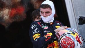 Pilotos querem mudanças no GP Mónaco e Verstappen atira: «F...-se, devia ter trazido a almofada»
