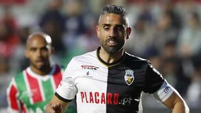 Marco Matias vai renovar até 2025 com o Farense