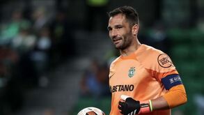Adán quer continuar a jogar