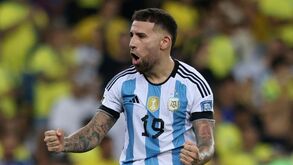Otamendi vai ter um verão louco