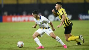 Sonho de Di María adiado: Rosario Central perde e diz adeus à Libertadores
