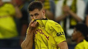 Avançado do Borussia Dortmund confessa: «Estive entre 800 a 1000 dias de baixa devido a lesões...»