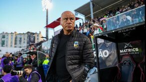 Farense confirma renovação com José Mota