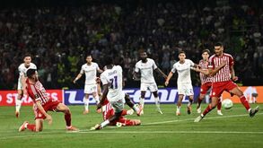 David Carmo salva Olympiacos com corte na pequena área