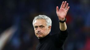 A bomba do mercado: Mourinho prestes a assinar pelo Fenerbahçe