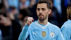 Imprensa espanhola revela cláusula que pode tornar Bernardo Silva 'acessível' ao Barcelona