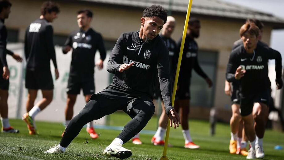 Edwards chegou a meio de 2021/22,  do V. Guimarães,  e completou, até ver, 109 jogos de leão  ao peito, nos quais apontou 21 golos e fez 18 assistências; tem contrato até 2026 