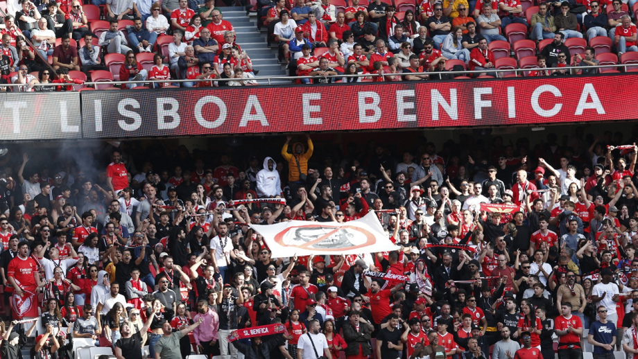 Momento tenso nas bancadas do Estádio da Luz