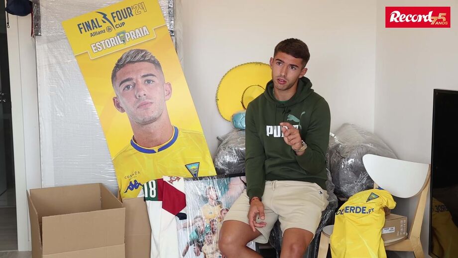Entrevista Record ao jogador contratado pelos bracarenses ao Estoril