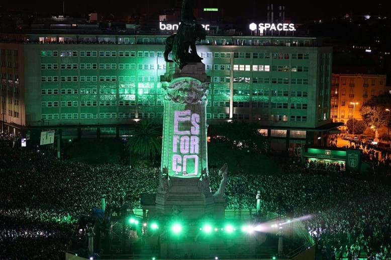 Sporting Campeão: Mar Verde Coroou Equipa No Marquês - Sporting ...