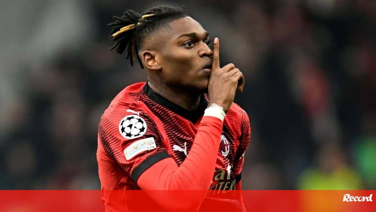 Presidente do Milan diz que por 150 milhões até "embrulhava" Rafael Leão mas depois faz esclarecimento