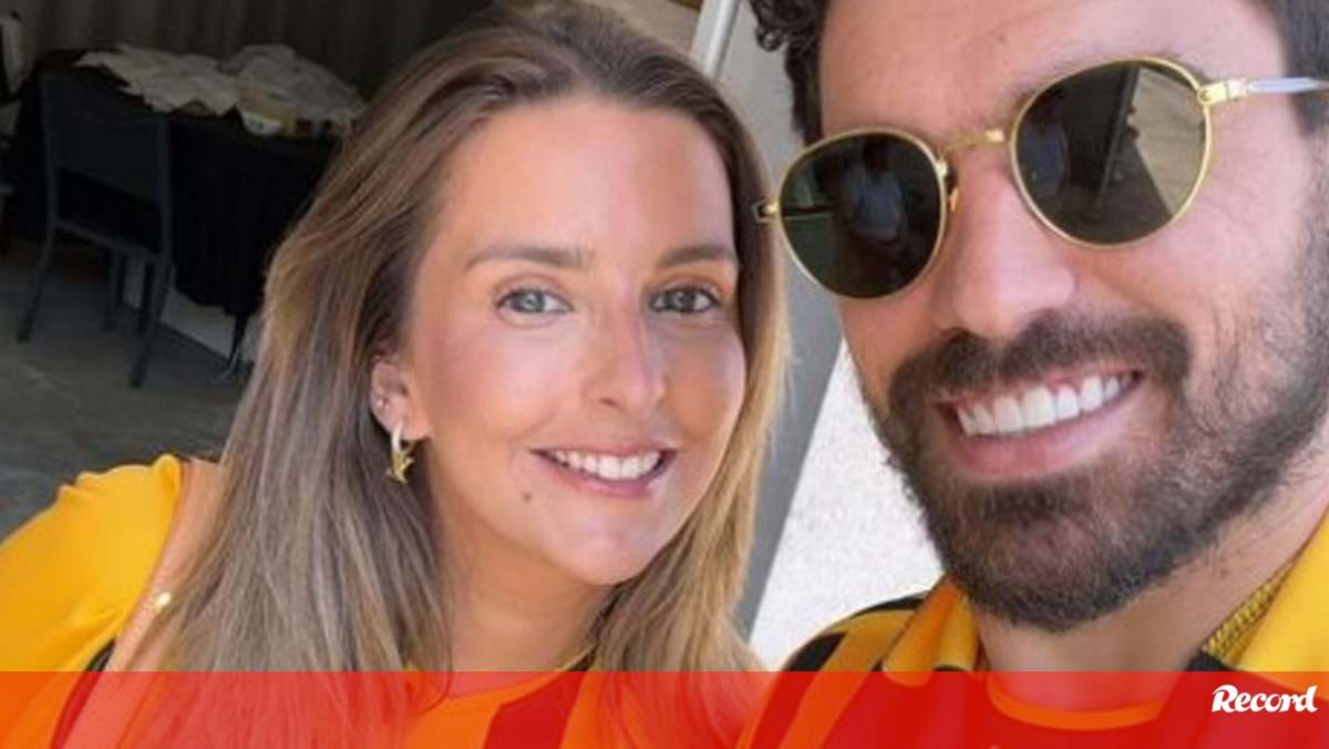 Rúben Neves equipado a rigor no apoio ao Lourosa