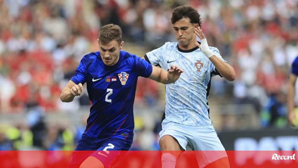 Álvaro Magalhães escolhe onze de Portugal para o Euro'2024 e 'risca' João Félix: «Não está preparado»