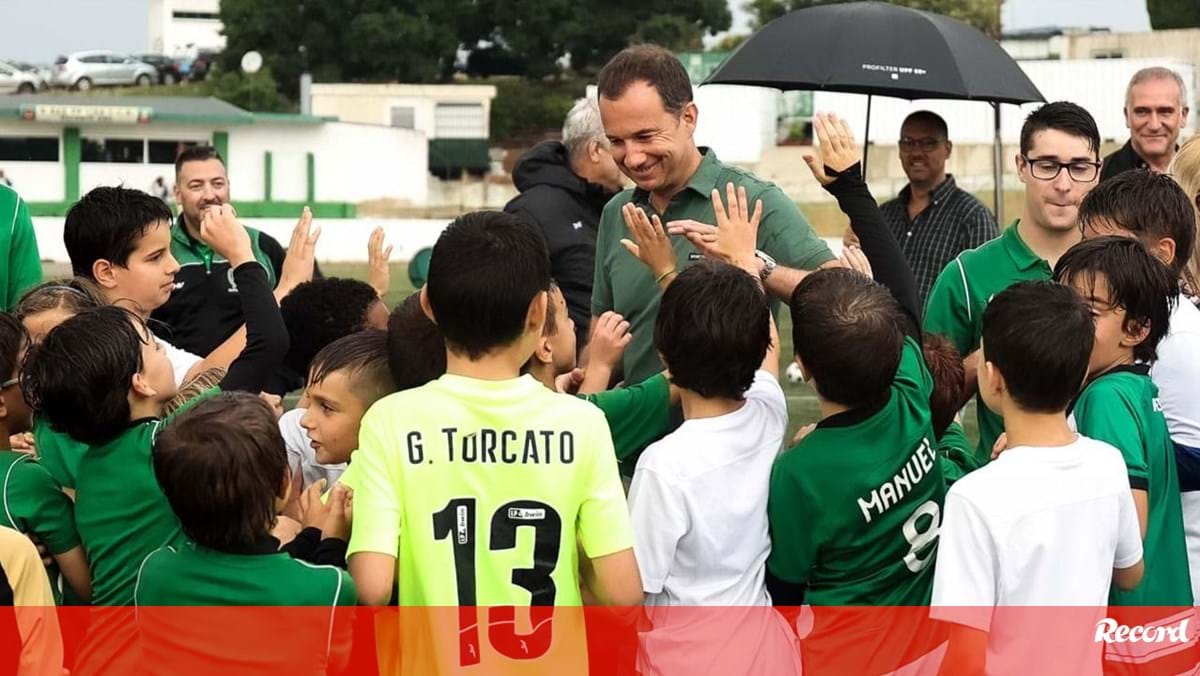 Frederico Varandas lidera visita à Academia Sporting Olivais Sul