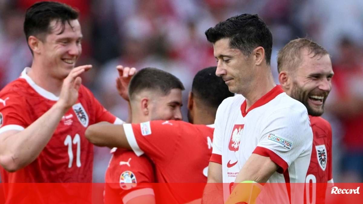 A crónica do Polónia-Áustria, 1-3: Nem Lewandowski salva os polacos