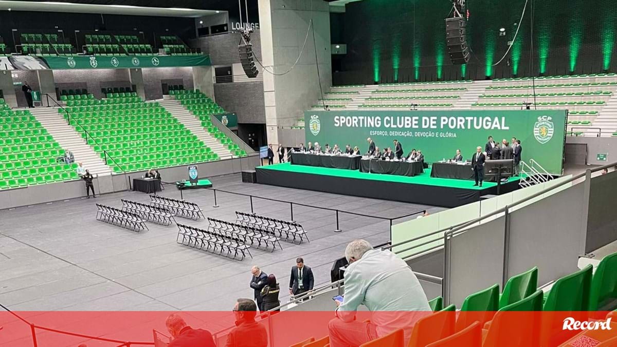 Sócios do Sporting reúnem-se em AG: acompanhe o que se passa