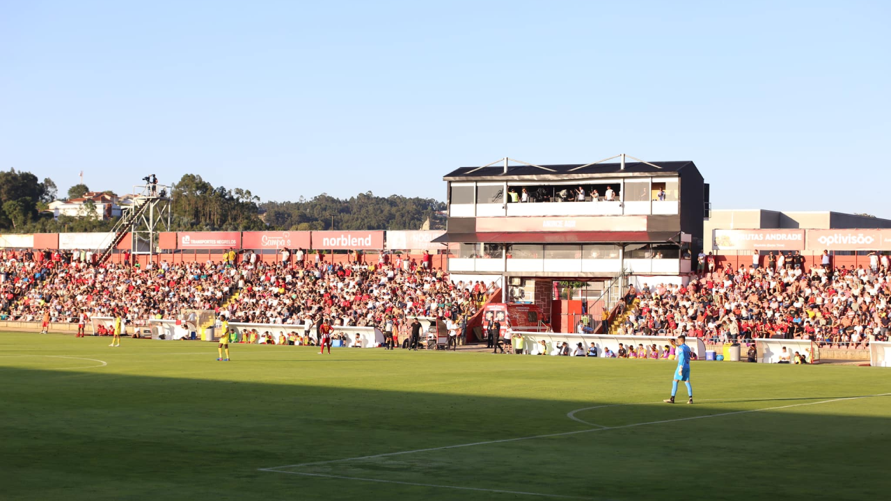 Estádio Vila das Aves