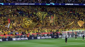 Adeptos do Dortmund criticam UEFA: «Só querem saber de dinheiro»