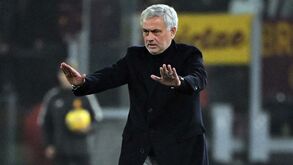 Presidente do campeão Galatasaray e a chegada de Mourinho ao Fenerbahçe: «Estão preocupados...»
