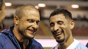 Jogador amador estreia-se pela seleção do Uruguai: 'Futebolista do povo' faz história