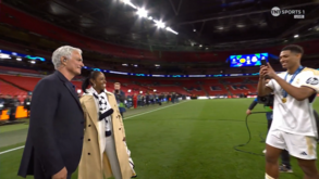 O delicioso momento em que Bellingham pede a Mourinho para tirar uma foto... com a sua mãe
