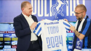 Tony vai continuar ao comando do Politehnica Iasi