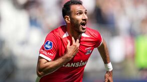 Campeões europeus, nomes sem consenso e golos simbólicos: a história grega no Benfica com Pavlidis na calha