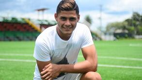 Chamorro vai ter concorrência na baliza do Estoril