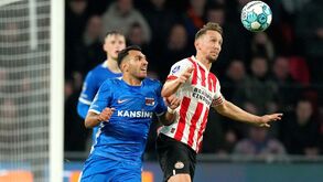 Pavlidis e De Jong, quem foi o melhor marcador da época? A liga holandesa esclarece