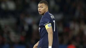 Mbappé: «PSG disse-me na cara que eu não ia jogar mais. Luís Campos e Luis Enrique salvaram-me»
