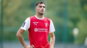 Totalista Zé Pedro sobe um degrau