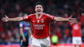 João Neves a subir no ranking do Golden Boy: apenas Yamal está acima do jogador do Benfica