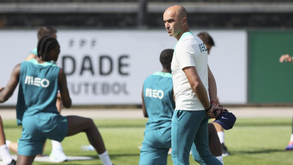 Defesa da Seleção procura solidez: preocupação para Roberto Martínez