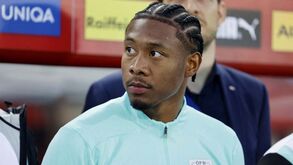 Áustria chama Alaba... para integrar equipa técnica