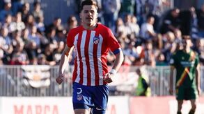 Defesa do At. Madrid a caminho do Famalicão